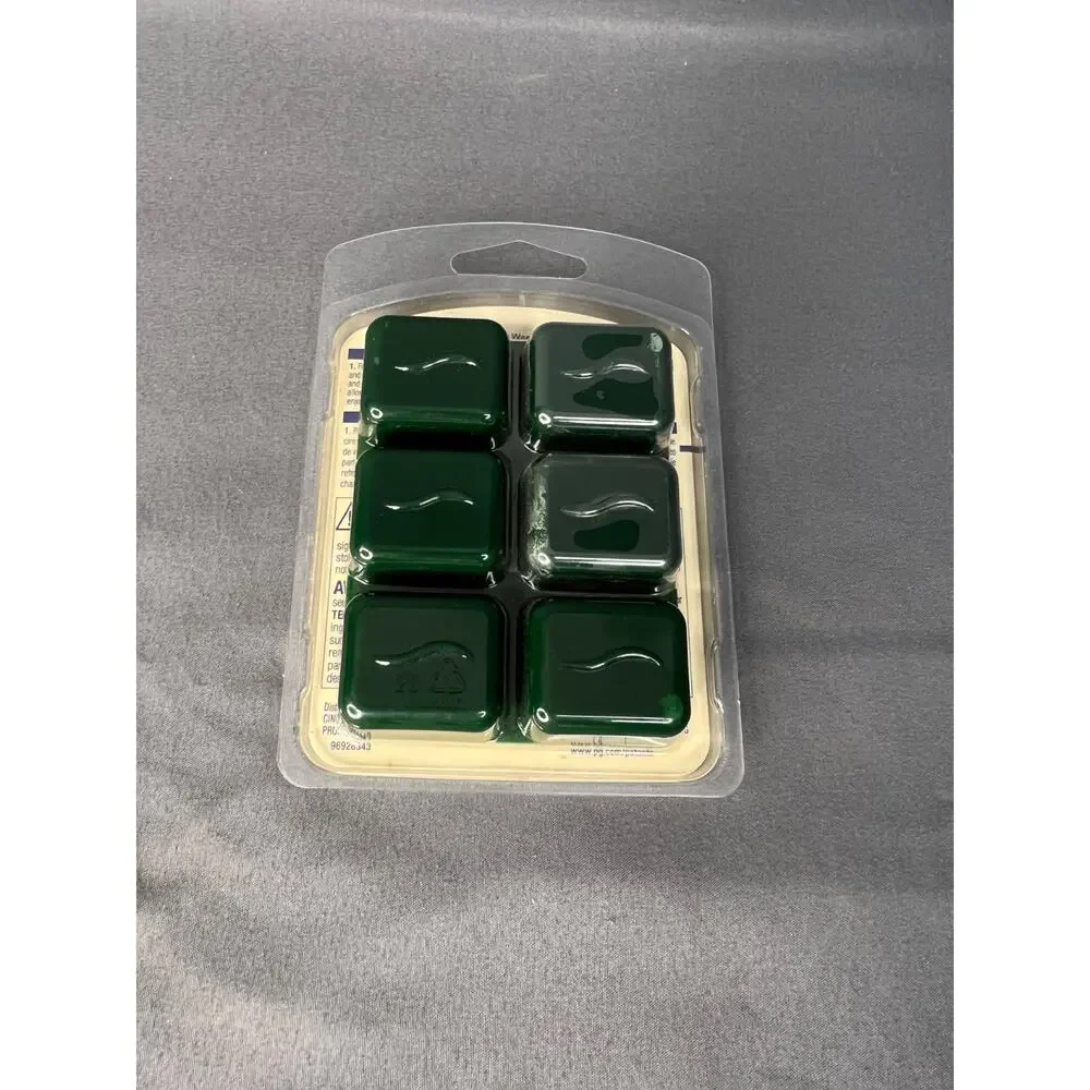 Febreze Wax Melts Limited Edition Fresh-Cut Pine 6 Melts 2.75 oz, New